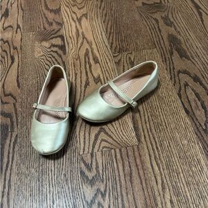 Youth 2 little girls dress shoes